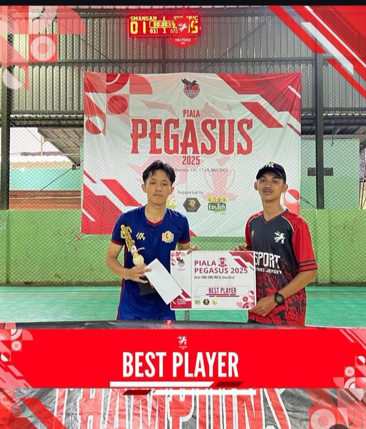 TIM FUTSAL PUTRA SMK MUTHIA HARAPAN CICALENGKA RAIH JUARA 1 DI TURNAMEN FUTSAL PIALA PEGASUS YONIF 330 DAN SABET TIGA NOMINASI BERGENGSI
